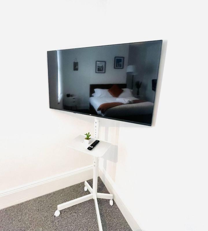 Hudson Road - image 7