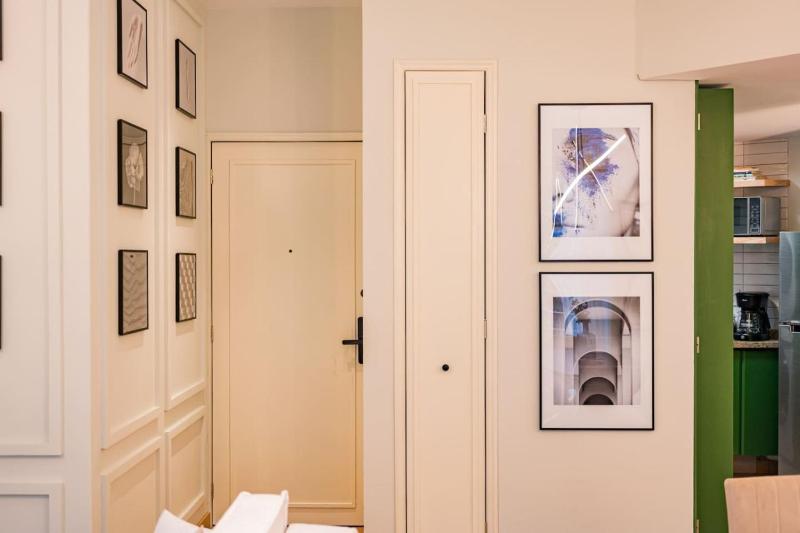 Polanco Gem with Balcony and Office Nook - image 22