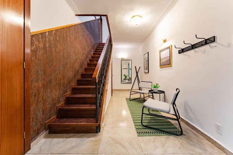 Large Group-Friendly Home with Stunning Rooftop - image 46