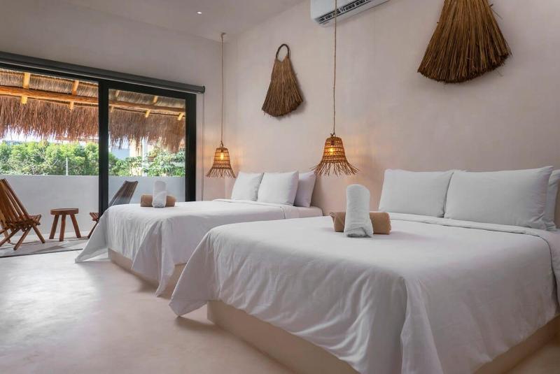 Jungle 3BR Villa Garden & Pool La Veleta - image 20