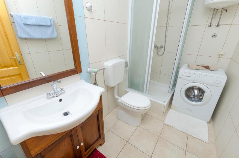 One-Bedroom apartment Standard image 3