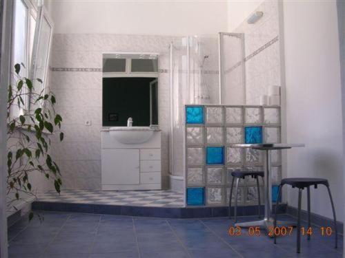 Superior Double Room image 3