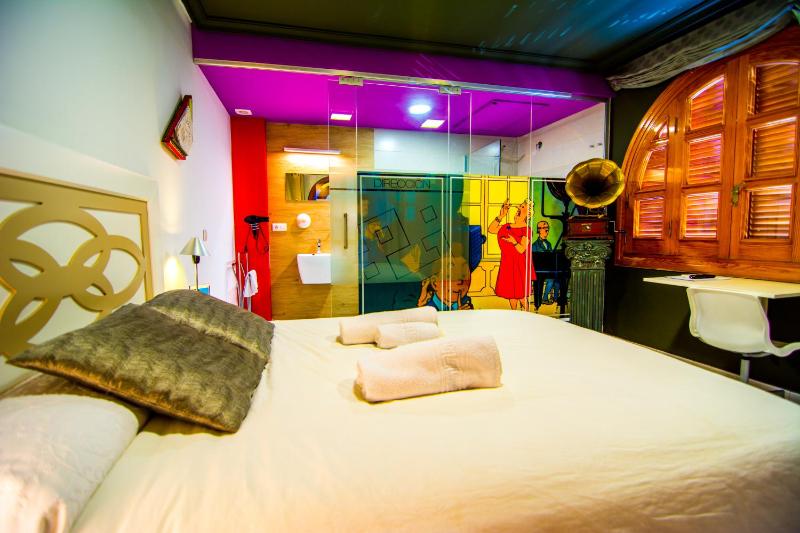 Deluxe Double Room image 4