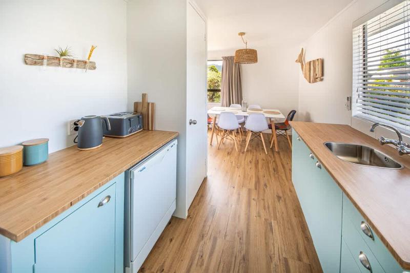 Taupo Gem - Cozy & Private retreat - image 11