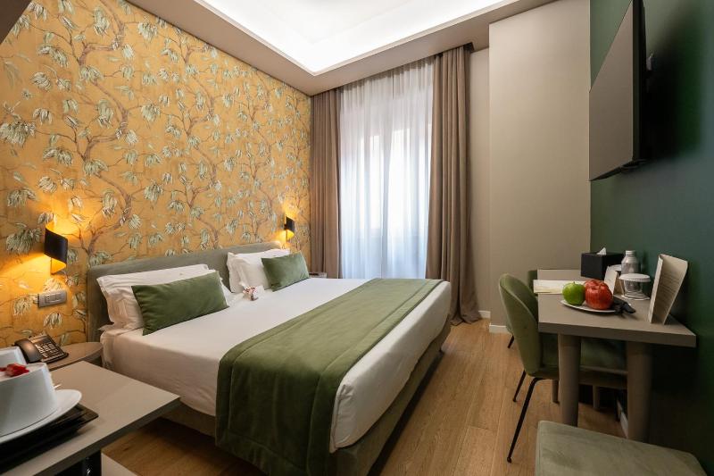 Superior Double Room image 1