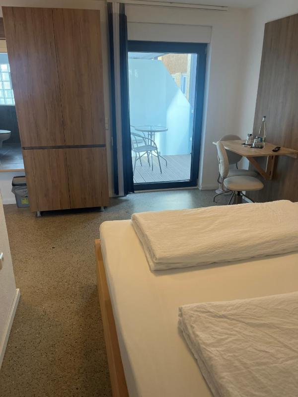 One-Bedroom Apartment with Balcony image 4