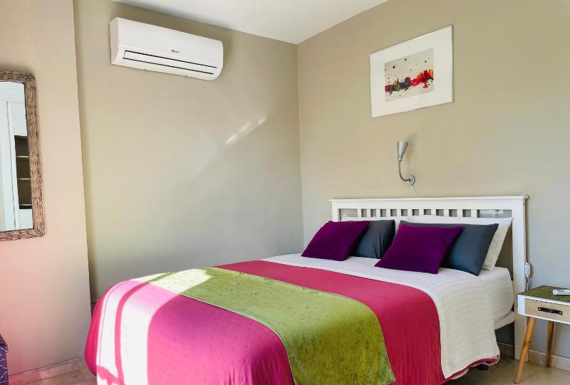 Deluxe Double Room with Extra Bed image 1