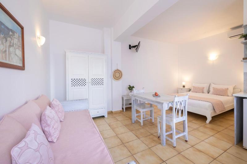 Vrachia Studios & Apartments - image 18