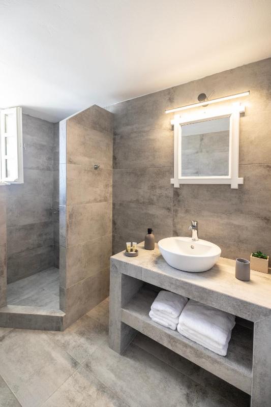 Vrachia Studios & Apartments - image 19