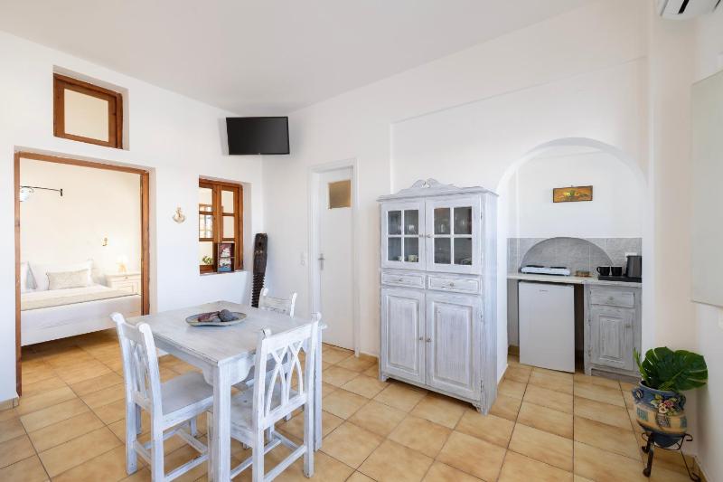 Vrachia Studios & Apartments - image 15