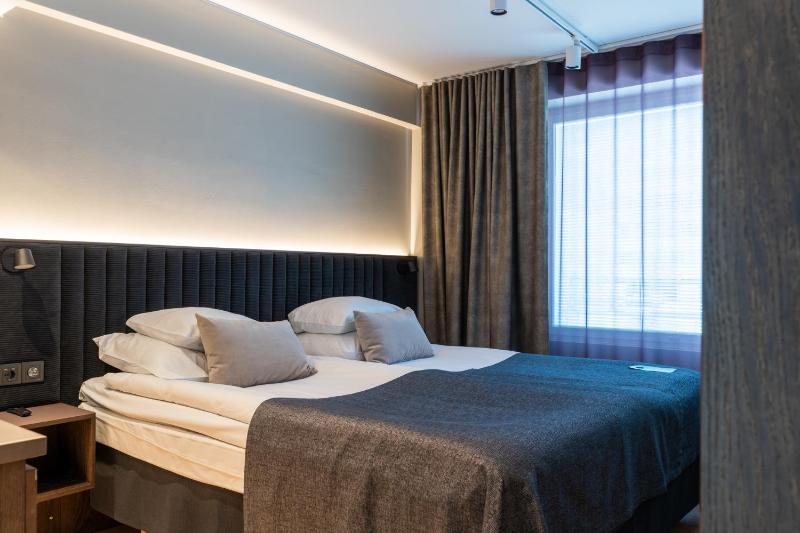 Superior Twin Room image 1