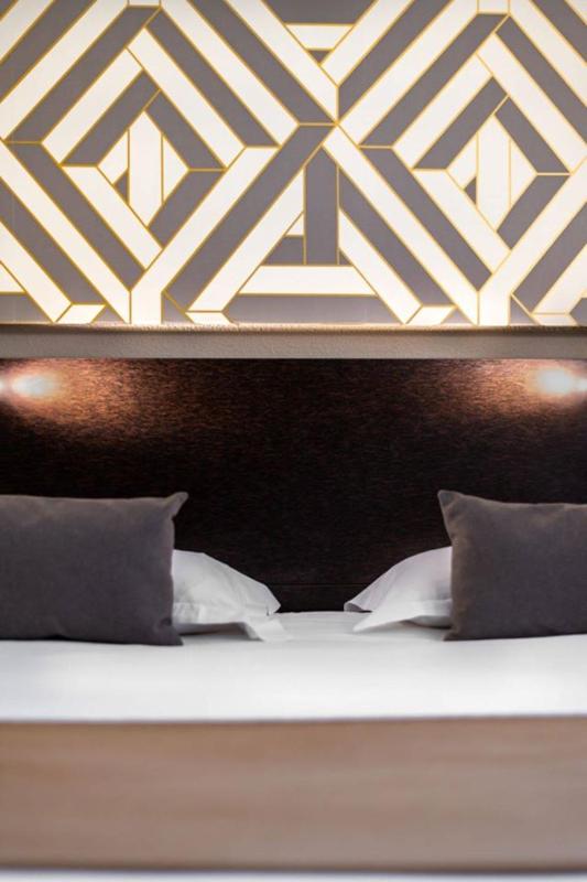 Double Room image 1