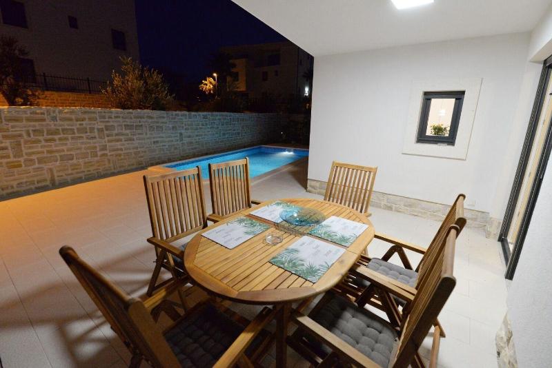 Apartment Nata - image 12