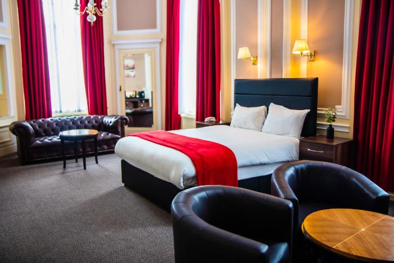 Superior Double Room image 4