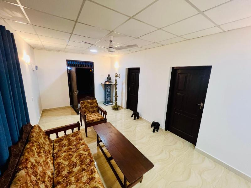 Lagoon House - Hiriketiya - image 6