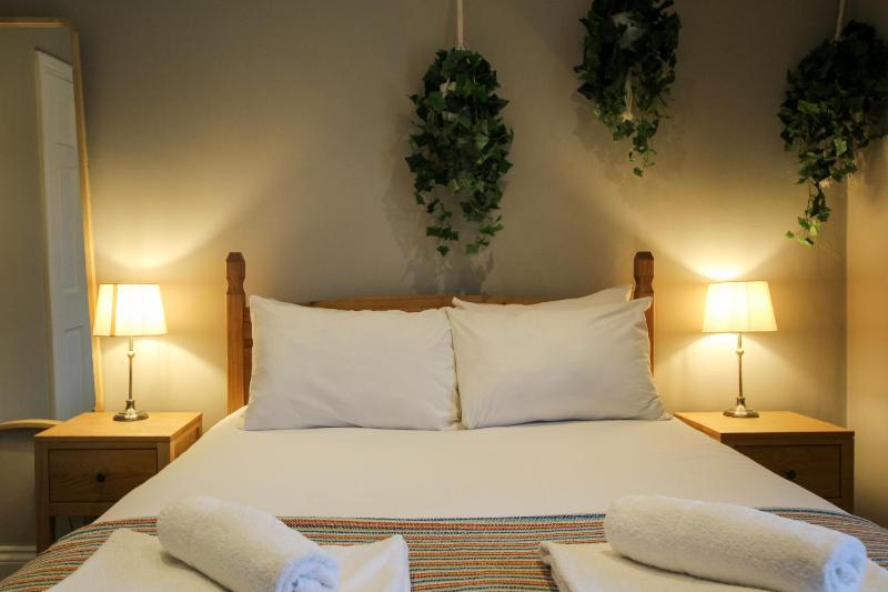 Cosy Chester Cottage with Garden by Rework Accommodation - image 19