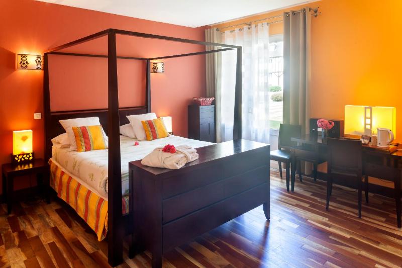 Superior Double Room image 1