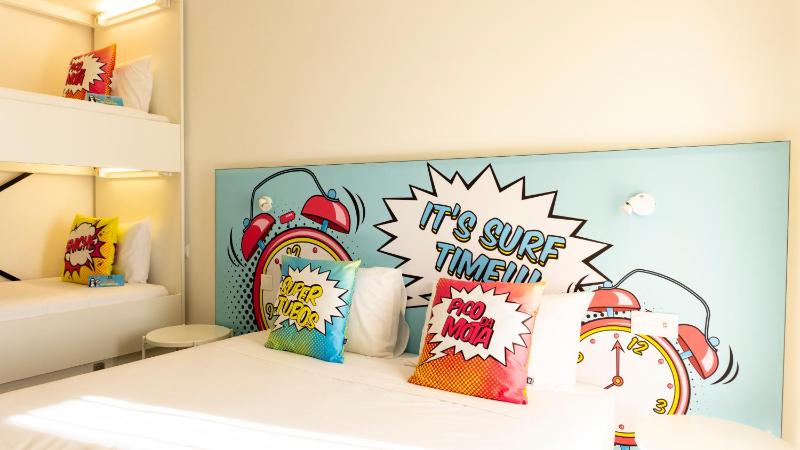 Standard Family Room image 3