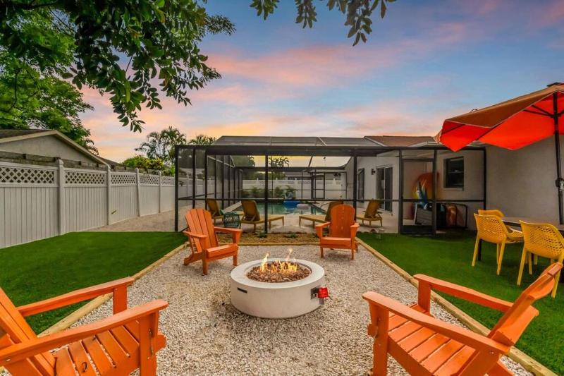 Heated Saltwater Pool - BBQ - Firepit - N Switch - image 7