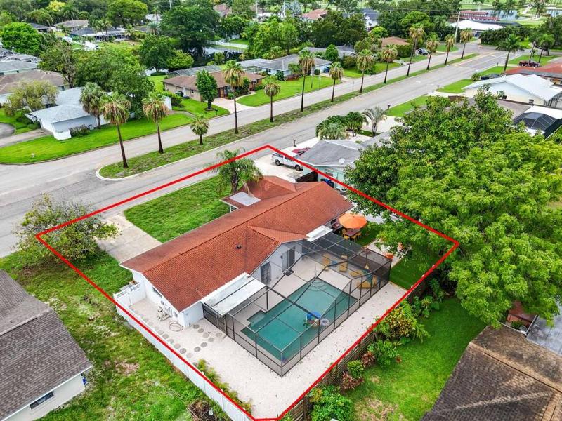 Heated Saltwater Pool - BBQ - Firepit - N Switch - image 13