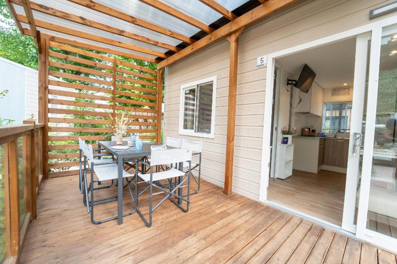 Three-Bedroom Bungalow image 3
