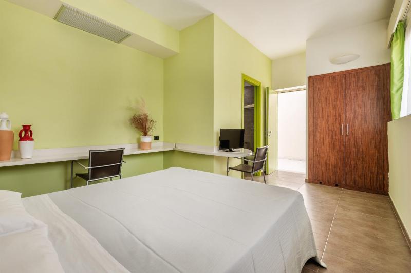 Economy Double or Twin Room image 1