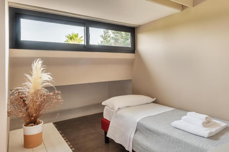 Triple Room image 3