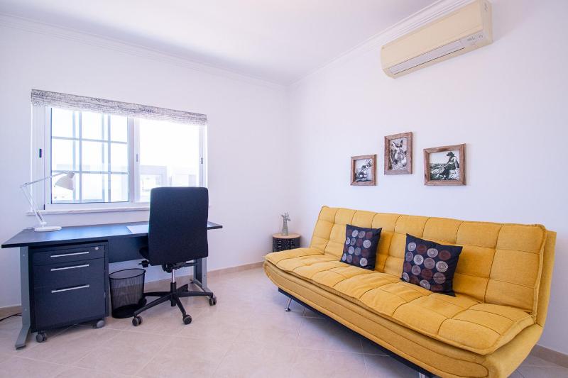 Villa Perola - Stunning 3-Bedroom Villa - image 34