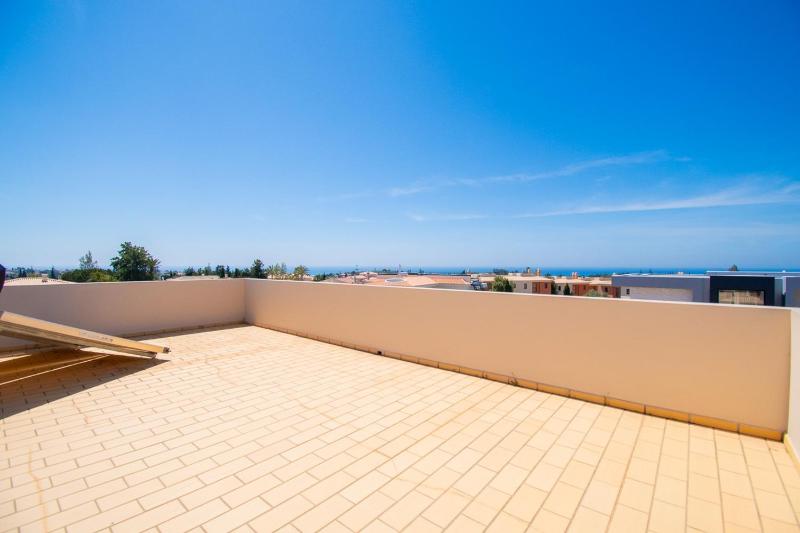Villa Perola - Stunning 3-Bedroom Villa - image 24