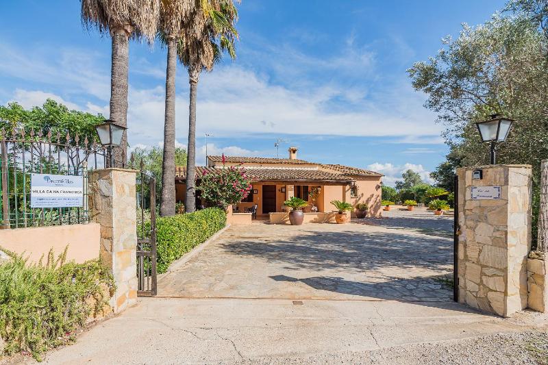 Villa Ca Na Francisca - By Dream Villas Pollensa - image 14