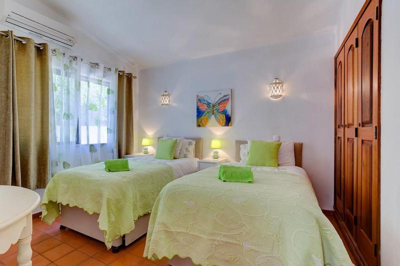 Sequana - Fabulous spacious villa - image 27
