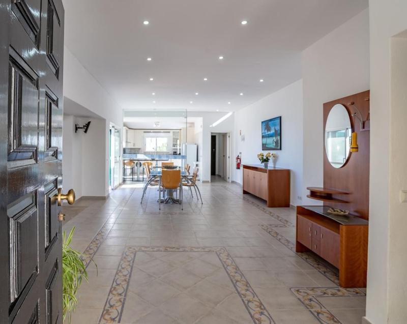 7 Club Atlantico - Wonderful five-bedroom villa - image 17