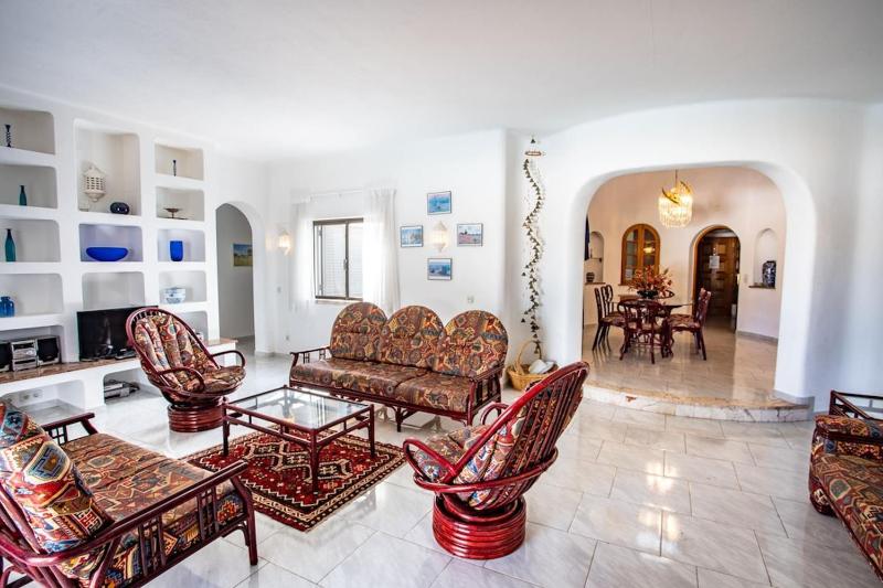 Casa Joana - Stunning Villa - image 7