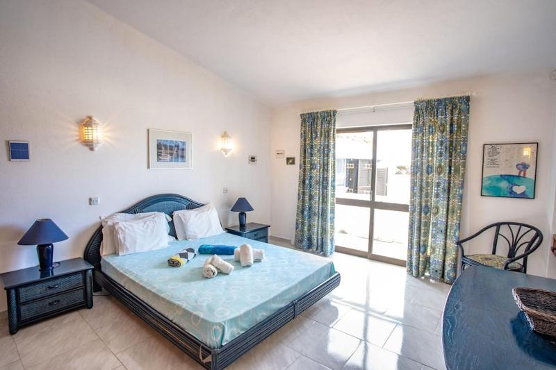 Casa Joana - Stunning Villa - image 9