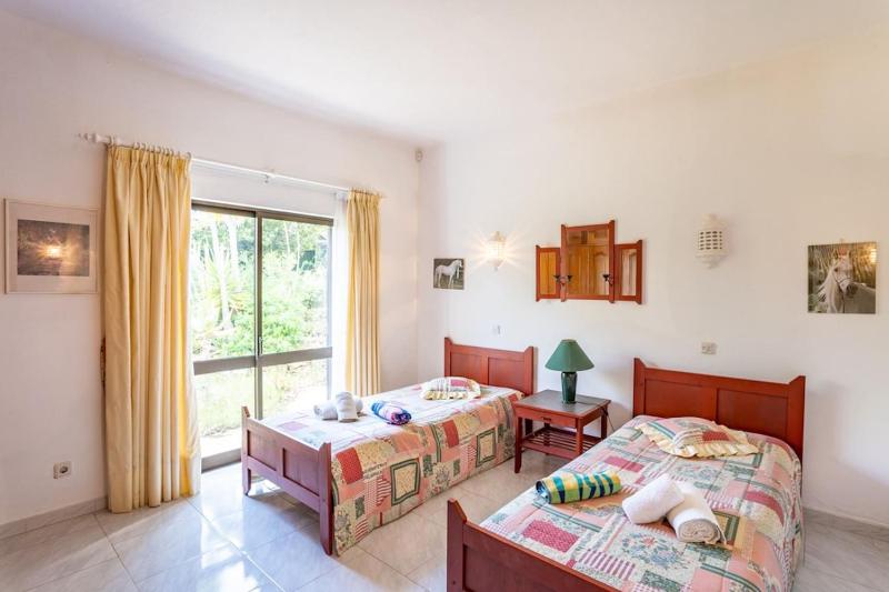 Casa Joana - Stunning Villa - image 8