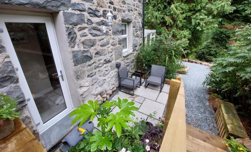 Deluxe Double Room with Shower image 2