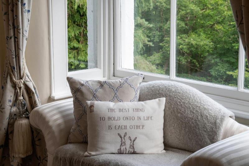 Deluxe Queen Room image 2