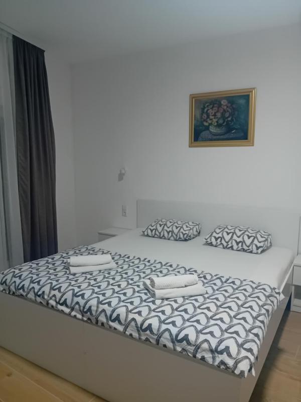 Double Room with Private Bathroom image 1
