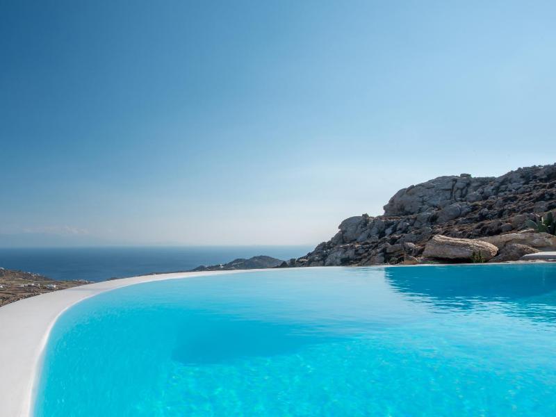 Six Bedroom Villa with Private Pool image 4