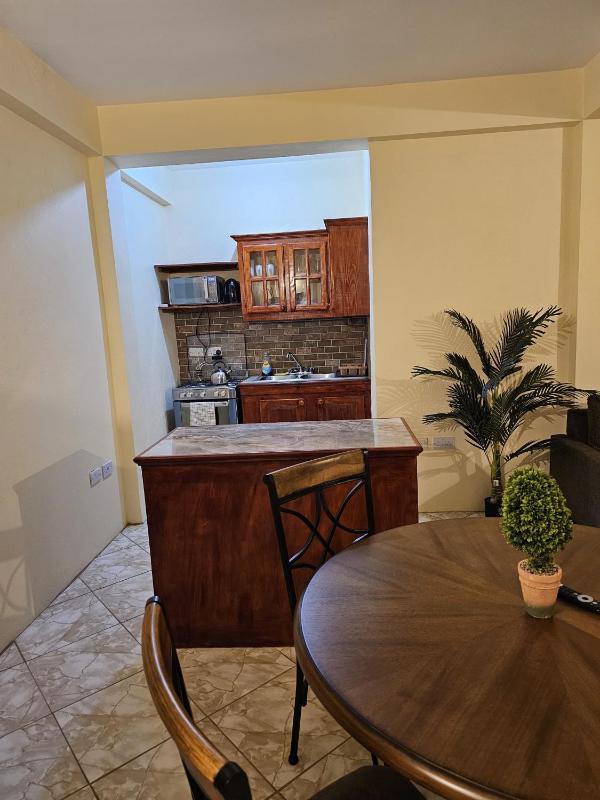 Castle Berry Apartments - image 7