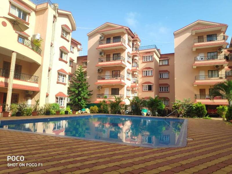 STAY & EXPLORE - Luxury 1 BHK with Bathtub Pool near Calangute Baga Beach - image 3