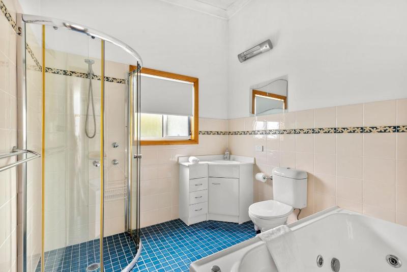 Sandlewood Breeze - Pet Friendly - Community Pool - image 4