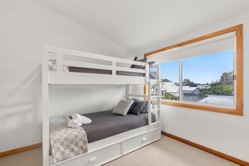 Sandlewood Breeze - Pet Friendly - Community Pool - image 14