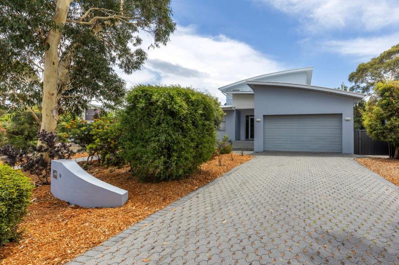 Sandlewood Breeze - Pet Friendly - Community Pool - image 12