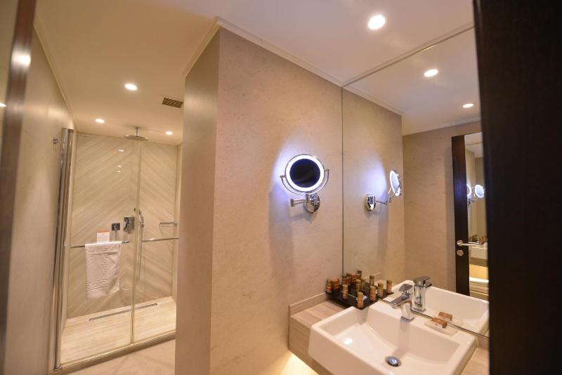 Superior Twin Room image 1