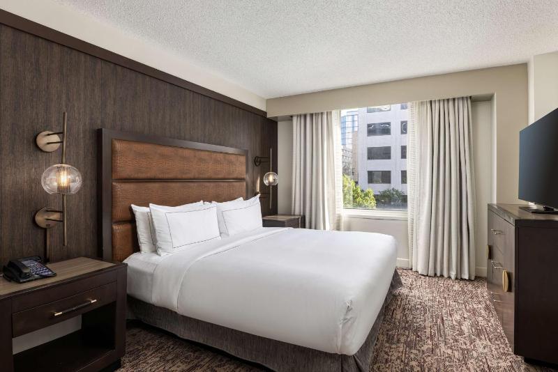 Two-Bedroom Suite - Non-Smoking image 2