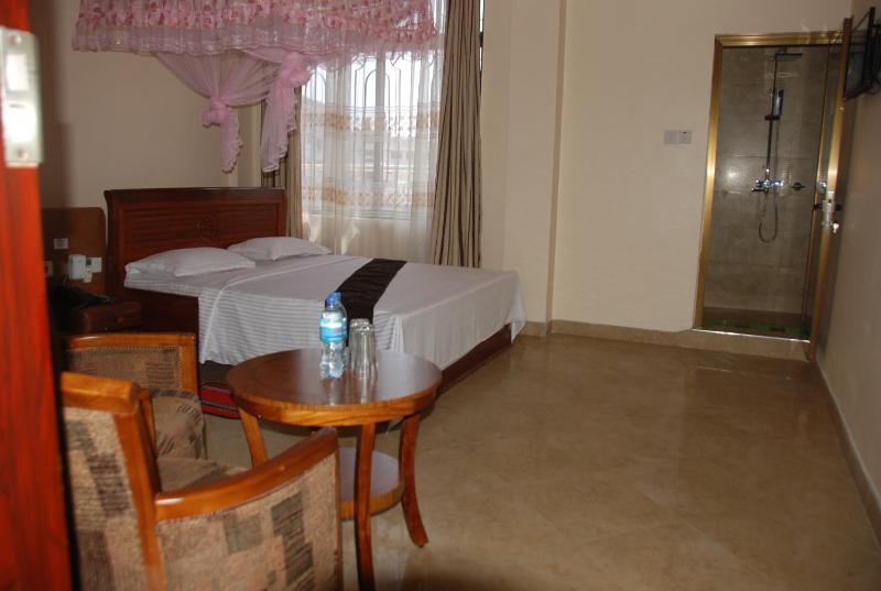 Silver Paradise Hotel - image 6