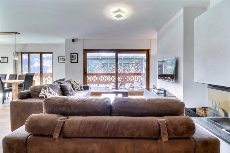 Three-Bedroom Apartment image 2