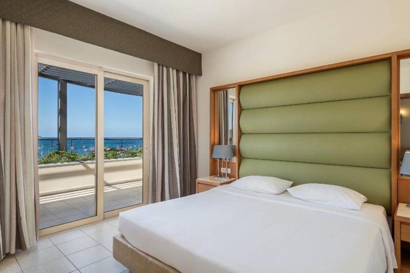Sea View Suite image 1