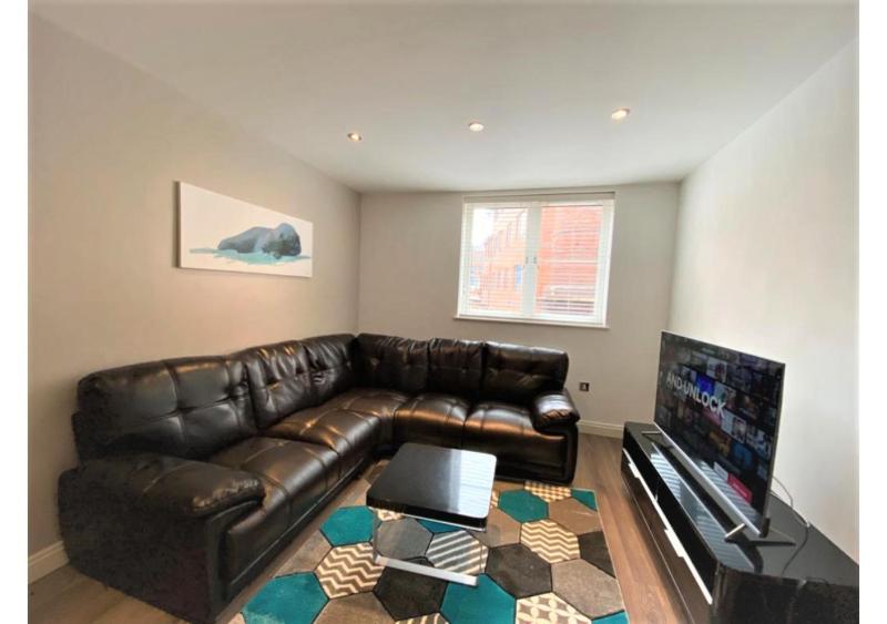Two-Bedroom Apartment image 4